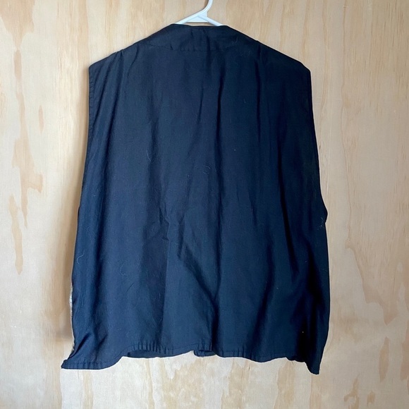 Wool Vest w/ Pockets, Wooden Buttons - Picture 2 of 3